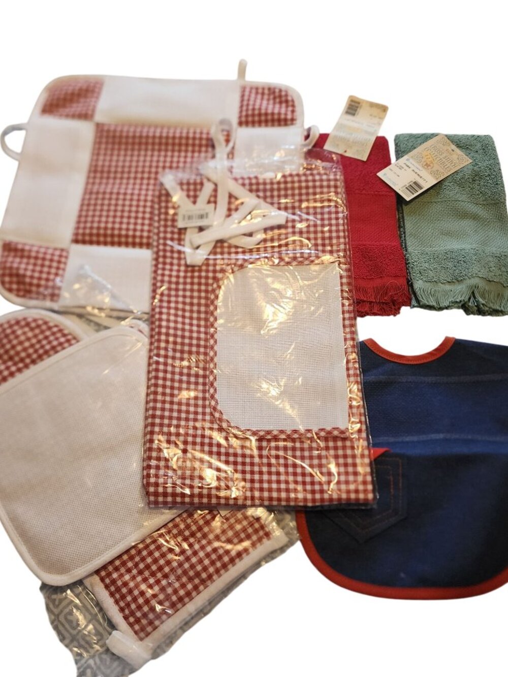 New Cross Stitch Assortment hot Pads Apron Finger Tip Towels Bib
